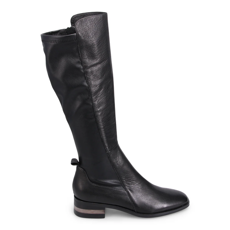 Django & Juliette Women&