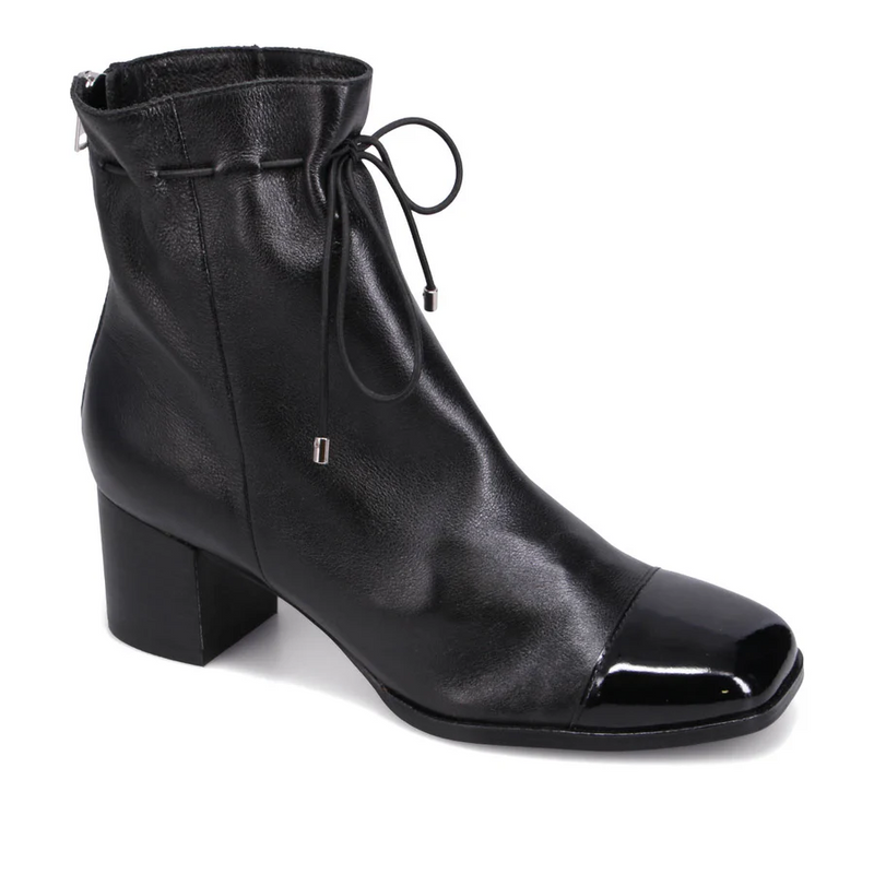 Django & Juliette Women&