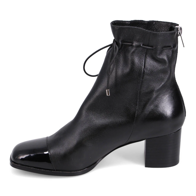 Django & Juliette Women&