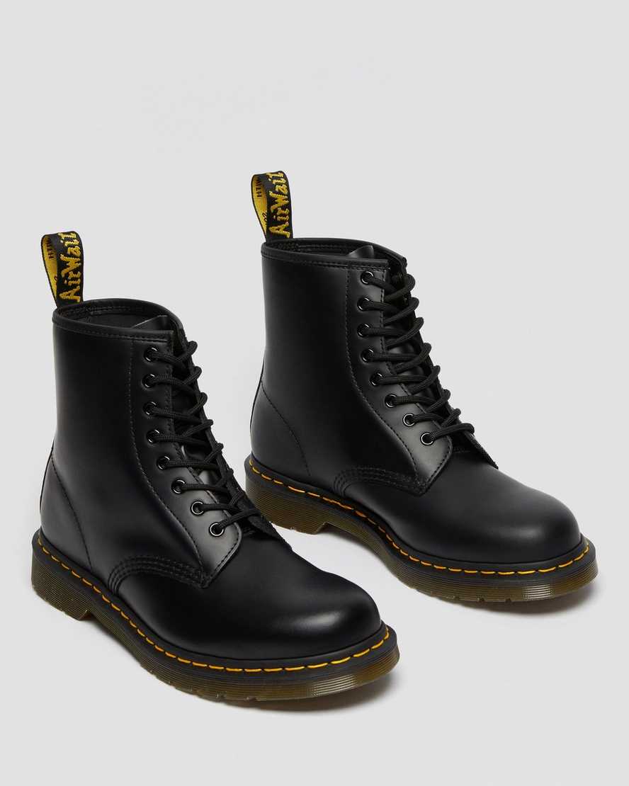 Dr. Martens Unisex 1460 Smooth Leather – Wuerth Shoes